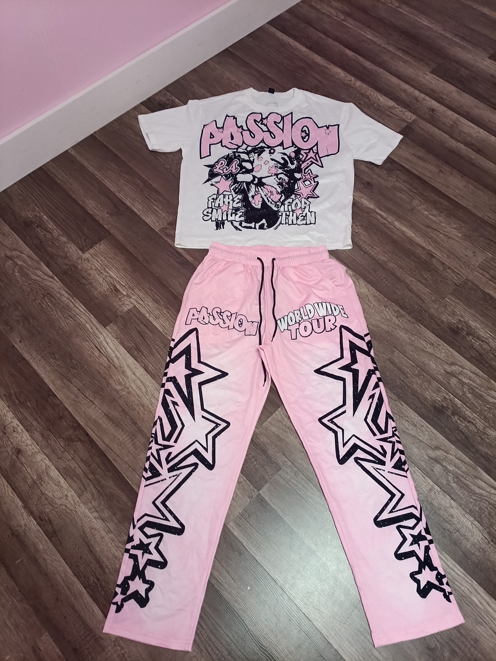 Passion Pink Graphic Jogger Pants - Unbranded